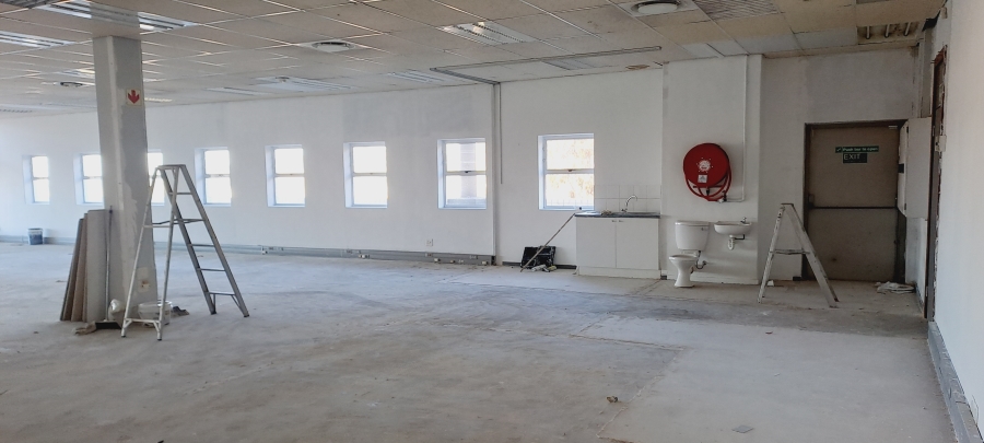 To Let commercial Property for Rent in Bo Oakdale Western Cape